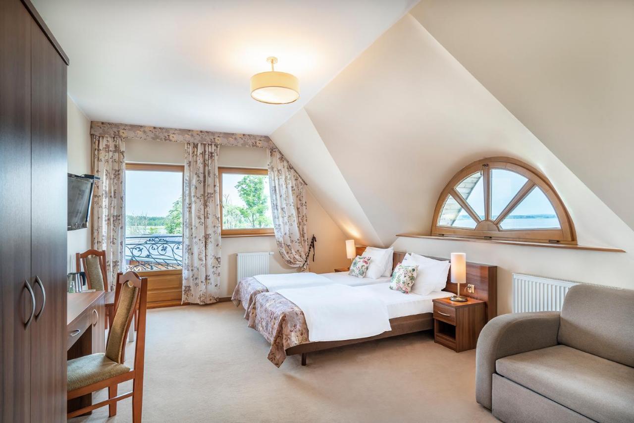 Labedz Hotel Karczma Ilawa Bagian luar foto