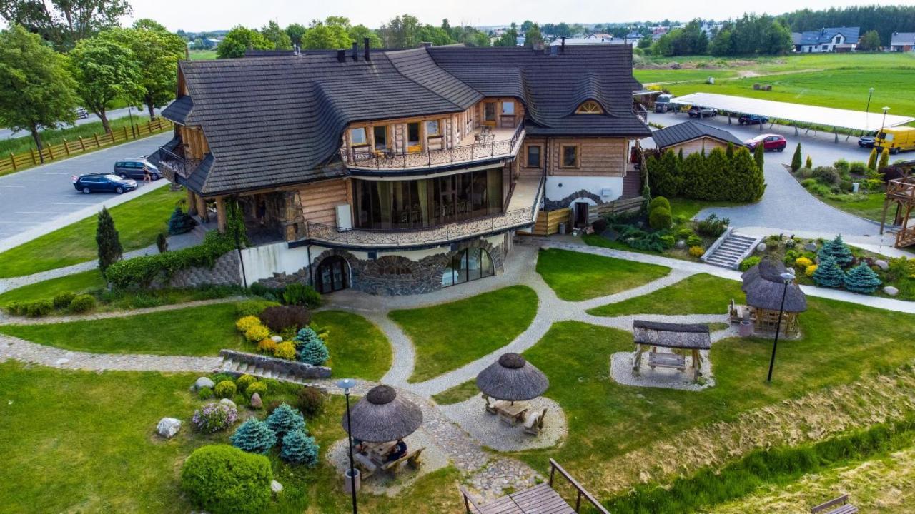 Labedz Hotel Karczma Ilawa Bagian luar foto